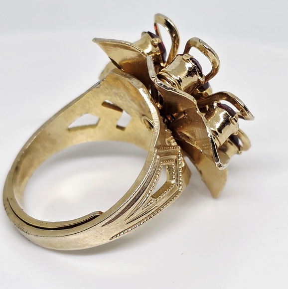 Vintage Floral Flower Red Rhinestone Prong Set Gold Fashion Ring Adjustable - Picture 4 of 10
